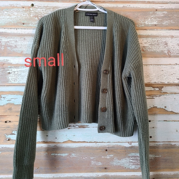 Small olive green cardigan sweater - Picture 1 of 2